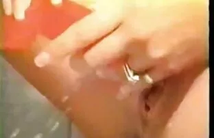 XXX دو دختر لزبین در دیدن فیلم سکسی خشن اتاق خواب سرگرم کننده هستند