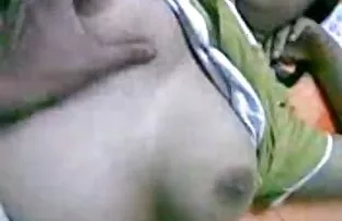 XXX گروهی از پورنو که در آن دختران فقط با فیلم سکسی خشن انلاین دست و دهان خود روی مردانه کار می کنند