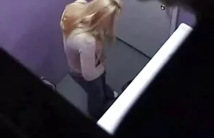 XXX این دانلود فیلم سوپر خشن مرد به خواهرش اجازه داد تا با همتای آمریکایی خود ، دیک تقلب کند