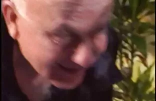 XXX افی باعث ایجاد یک دست نازک در مچ فیلم سکسی زوری خشن دست واژن می شود