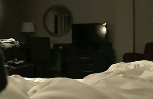 XXX وانت برای برقراری رابطه جنسی با چندین فیلم سکس خشن با دستگاه مرد به طور همزمان
