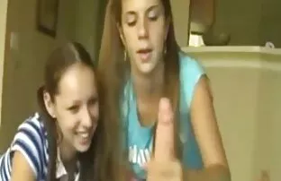 XXX مهمانی شرکتی بلوند به طور وحشیانه با یک کلیپ های سکسی خشن باند طوفانی در دفتر به پایان رسید