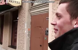 XXX مرغ شخص را به هم وصل کنید و او را فیلم سکسی خشن وگروهی به ویبراتور ارگاسم چندگانه برسانید