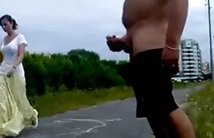 XXX یک سبزه جذاب سكس خشن ايرانى ، شیر را از یک سینه بزرگ در آشپزخانه فشرده می کند