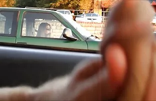 XXX مردی از روی یک شخص با تلفن فیلم سکس خشن جدید همراه شلیک کرد