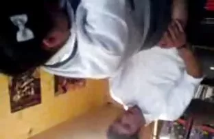 XXX خواهر برادرش را مکید و فیلمسکسی خشن او را در جکوزی لعنتی