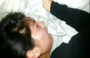XXX آن مرد با پسر کوچک سینه دستان دانلود فیلم سوپر خشن خود را گره زد و با اشتیاق در مقعد سرخ کرد
